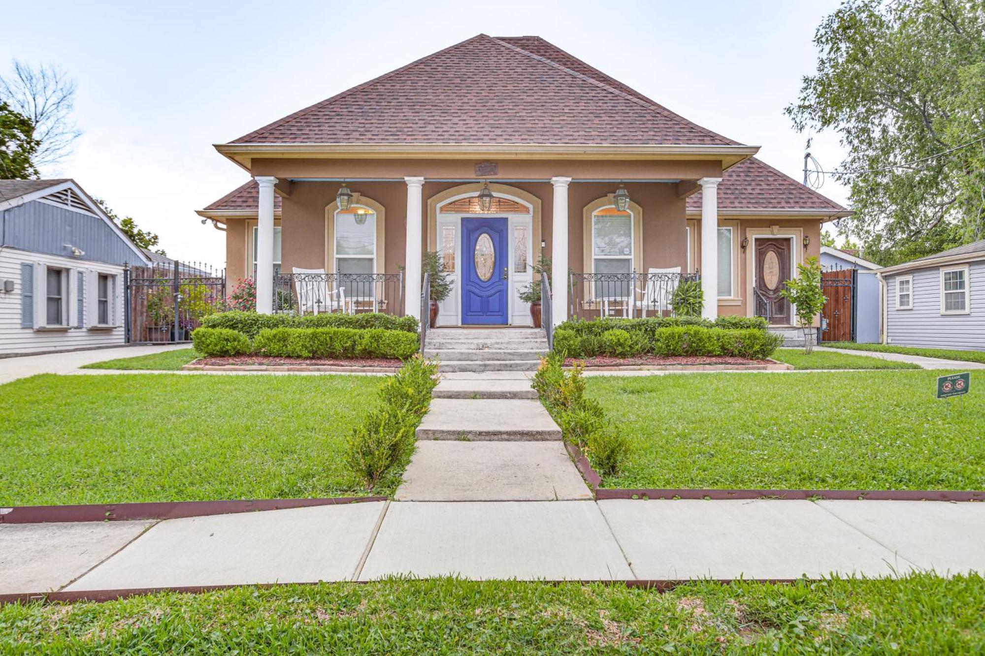Welcoming Near Bourbon St! Holiday home